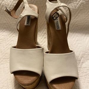 Steve Madden White Wedges